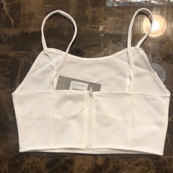 🎉White Sweetheart Neck Crop Top! - Picture 5 of 6